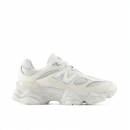 9060 Lace (Little Kids)