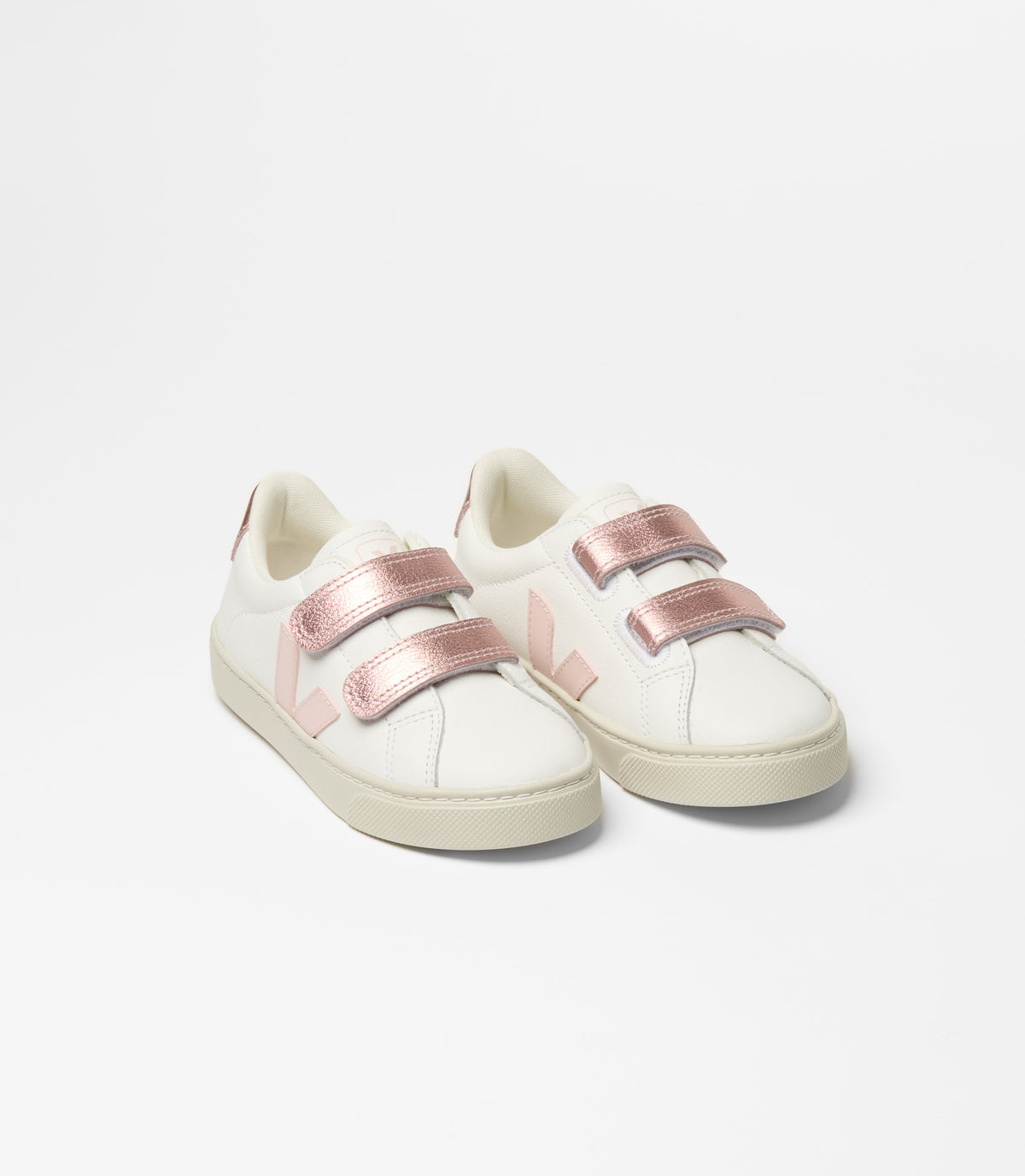 VEJA Small Esplar Leather Extra-White Petale Nacre, elevated front view.