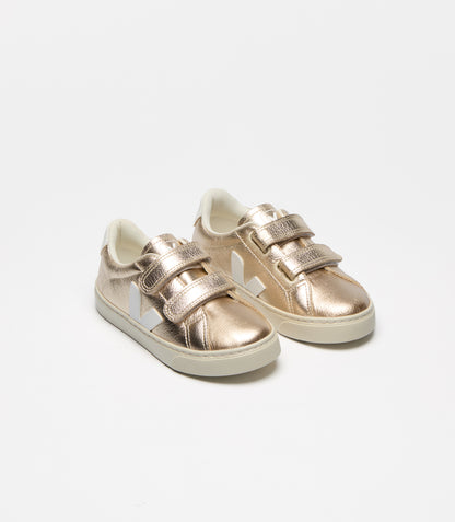 VEJA Small Esplar Leather Platine White, elevated front view.