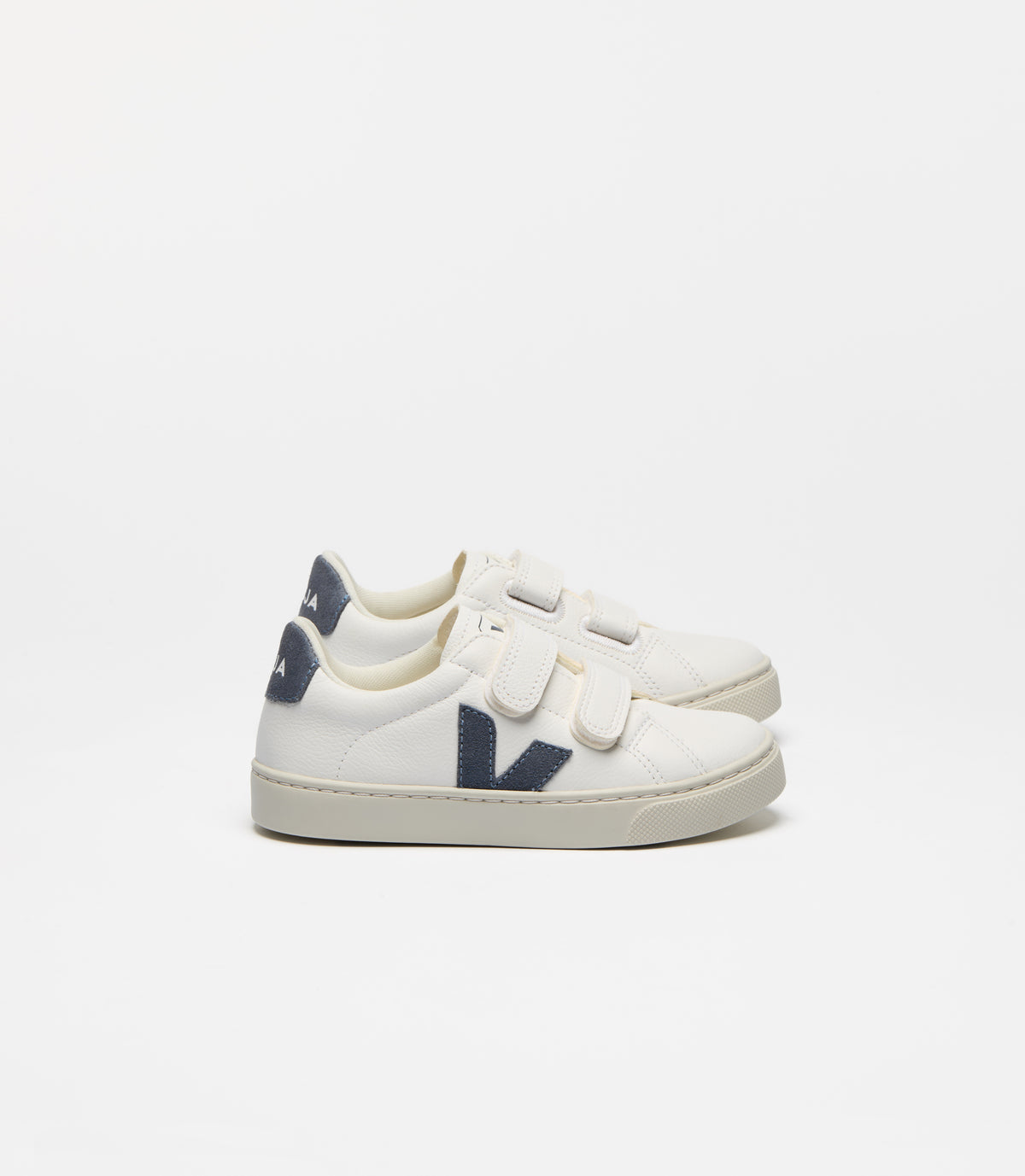VEJA Small Esplar Leather Extra-White California, side view.