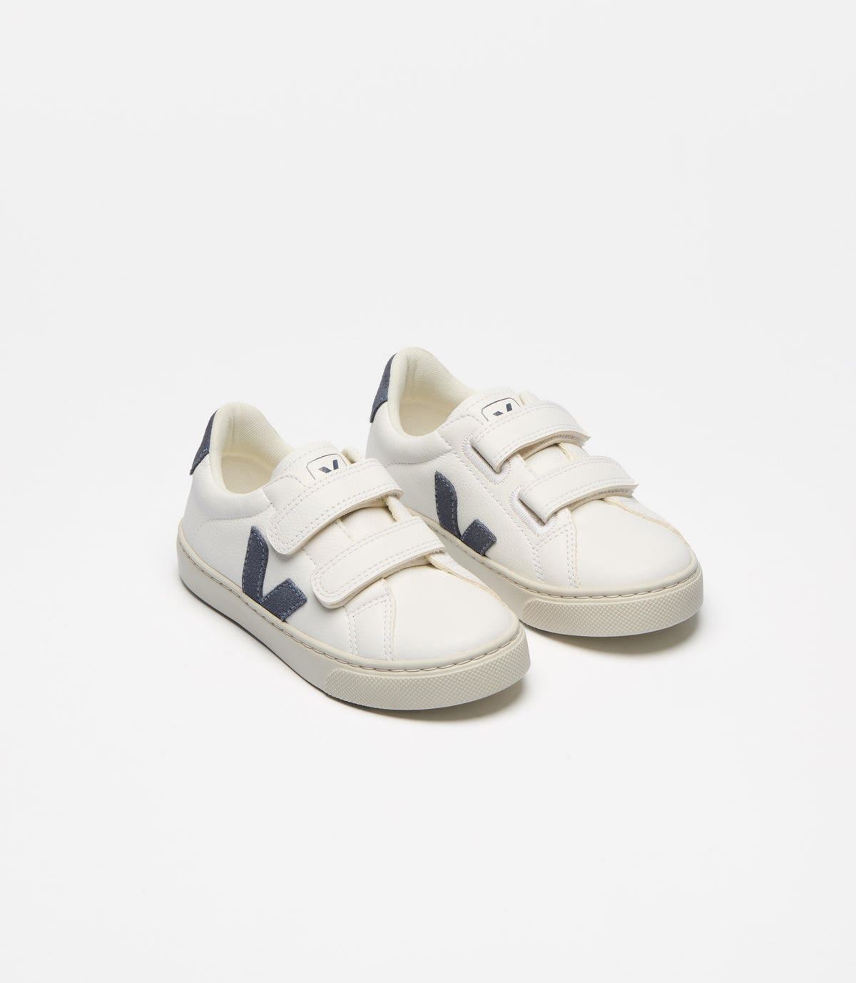 VEJA Small Esplar Leather Extra-White California, elevated front view.