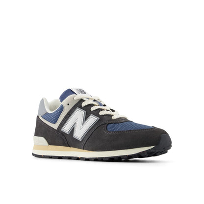 New Balance 574 Core Lace Big Kids, Black Grey, GC574SGG, single-shoe front three-quarter view