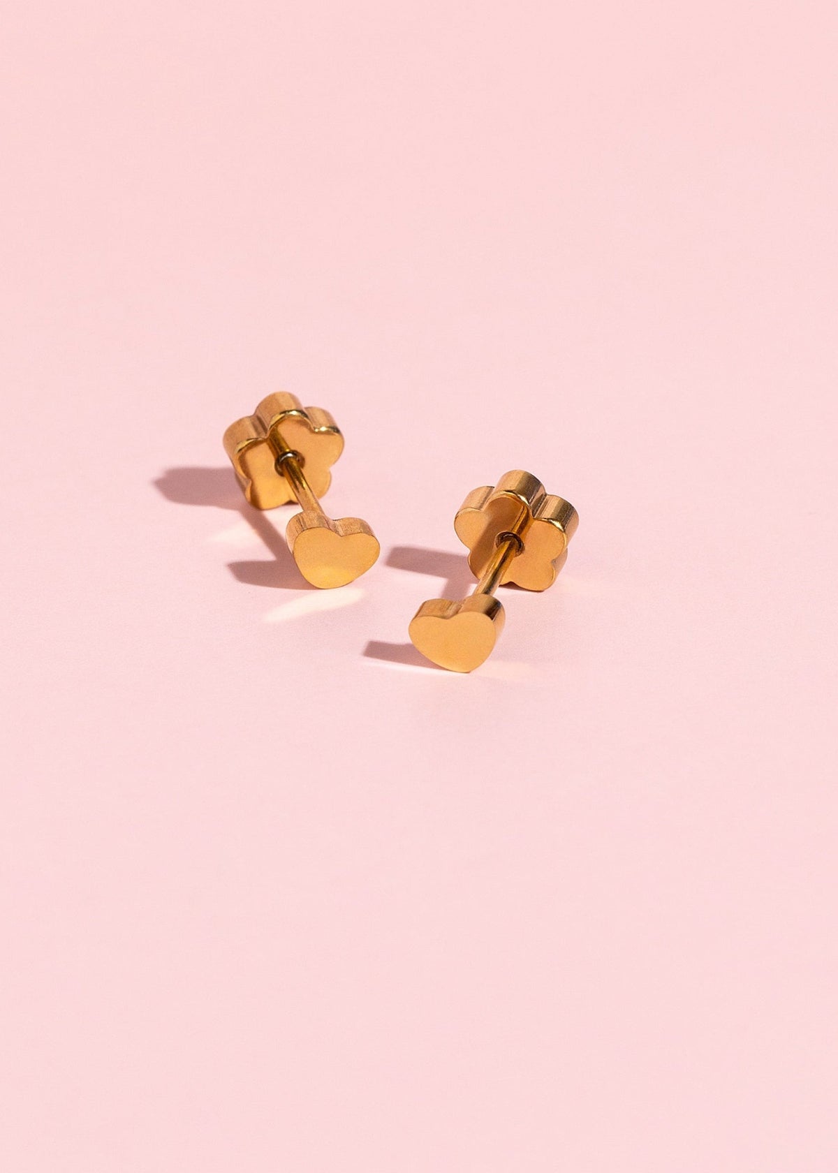Tiny Classic Heart Stud - Gold