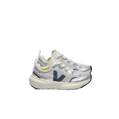 VEJA Canary Elastic Laces Alveomesh — Light-grey/California/Silver — side view (YL1820623); official square photo; original shoe pixels preserved