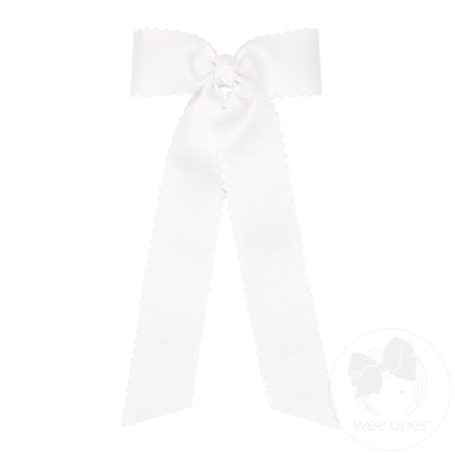 Medium Grosgrain Bowtie w/ Scalloped Edge Knot Wrap Streamer Tails – White/WHT